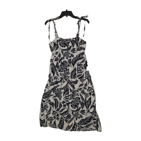 Who What Wear Dresses & Skirts - Cottagecore Romantic Resort Wear WHO WHAT WEAR Floral Dress S 100% Cotton Tiered
